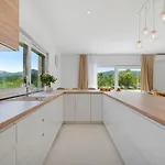 Begovina With A Private Pool, Hot-tub, 4 Bedrooms Villa Krivodol
