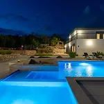 Begovina With A Private Pool, Hot-tub, 4 Bedrooms Villa Krivodol
