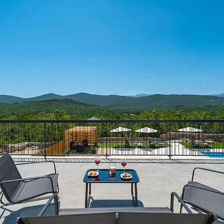 New Begovina With A Private Pool, Hot-tub, 4 Bedrooms Villa Krivodol