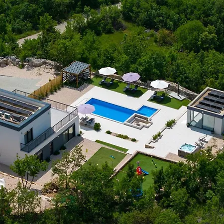 New Begovina With A Private Pool, Hot-tub, 4 Bedrooms Villa