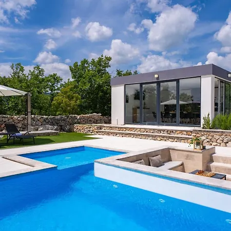 New Begovina With A Private Pool, Hot-tub, 4 Bedrooms Villa