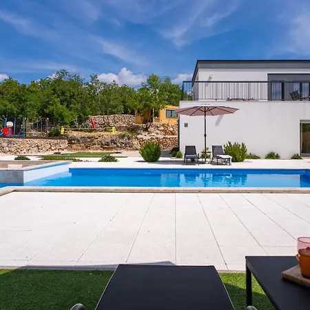 Villa New Begovina With A Private Pool, Hot-tub, 4 Bedrooms